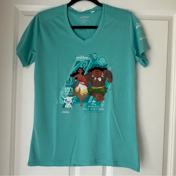 Disney Tops - RunDisney Princess Half Marathon 2023 race shirt, size: Women’s Medium